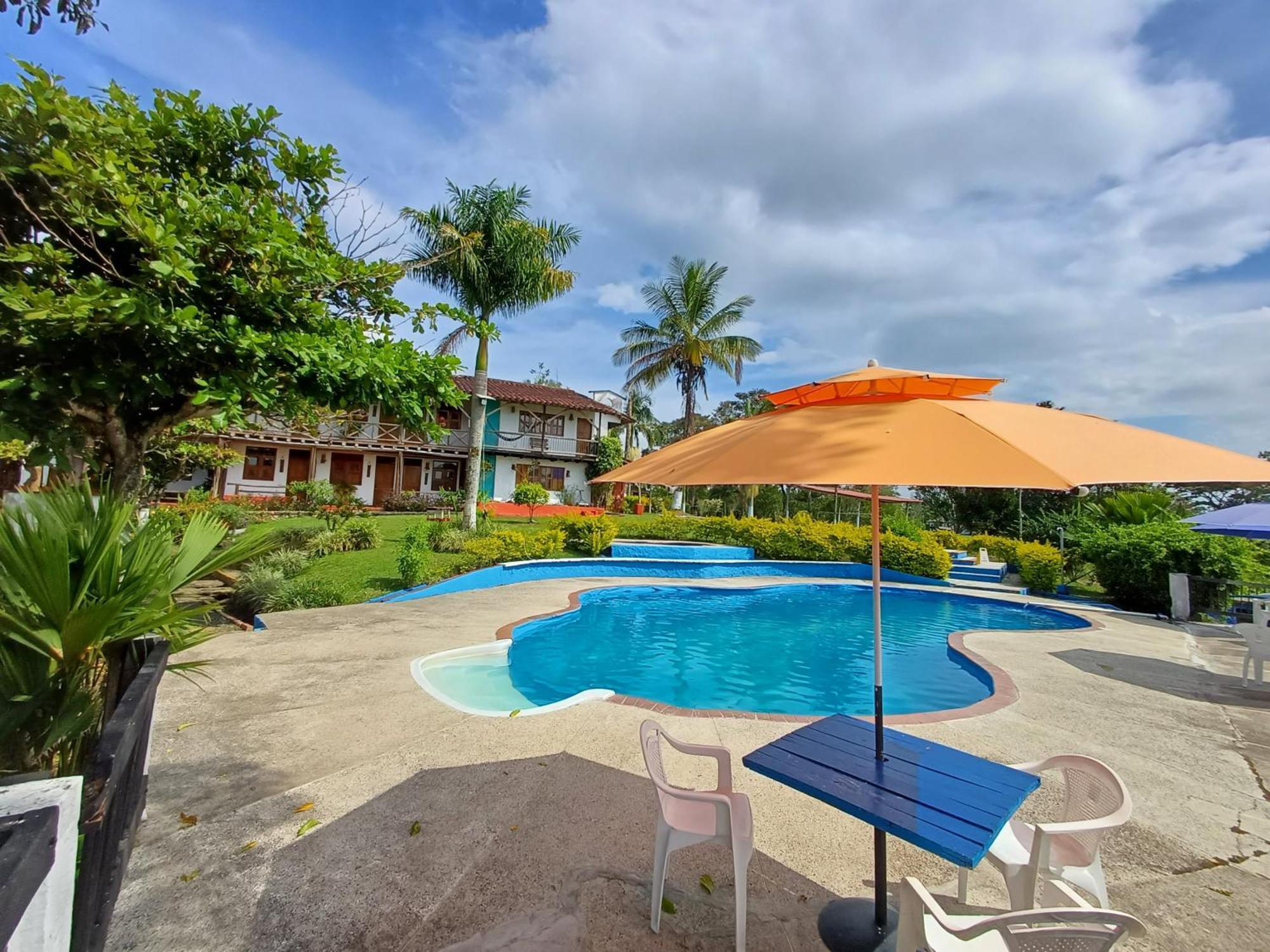 Finca Hotel Palmas Frente A Panaca 金巴亚 外观 照片
